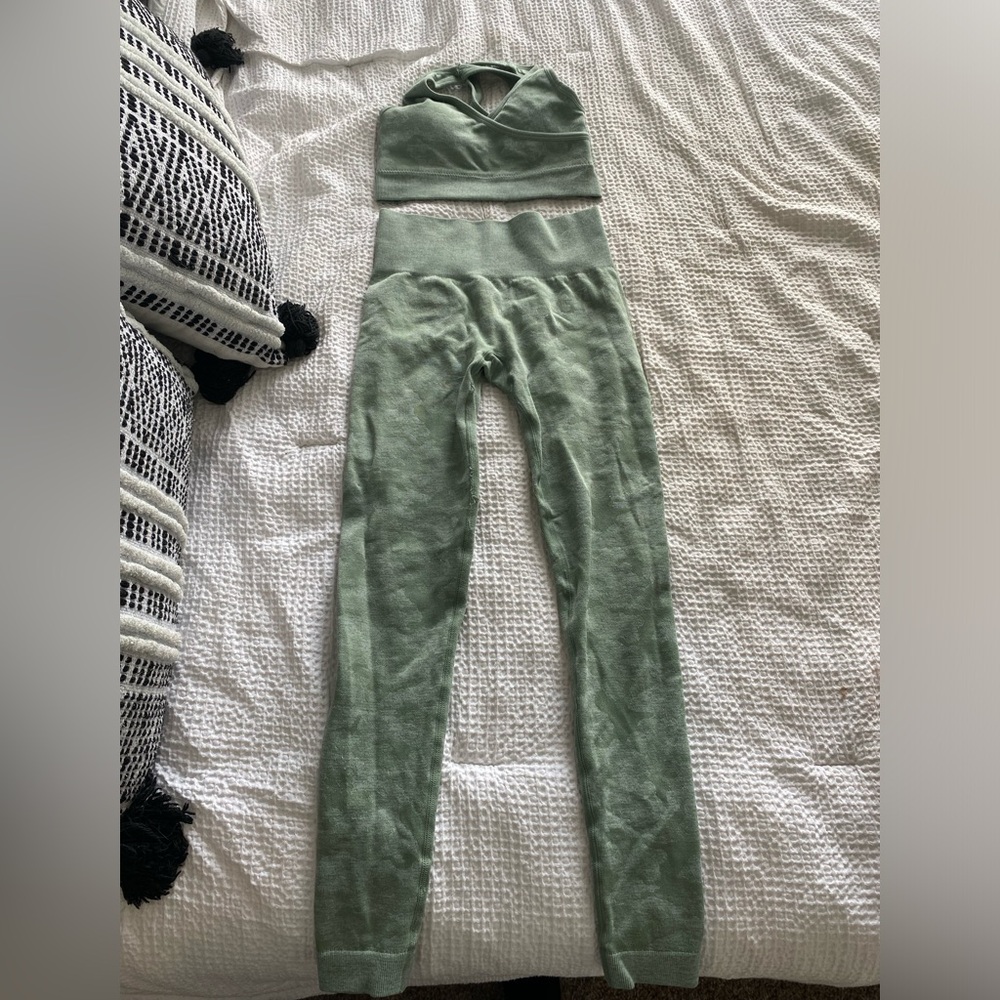Gymshark Adapt Camo Seamless leggings and Sports bra in green